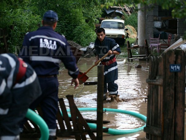 Imaginea articolului Buzău: Peste 60 de gospodării din 11 localităţi, inundate în urma ploilor