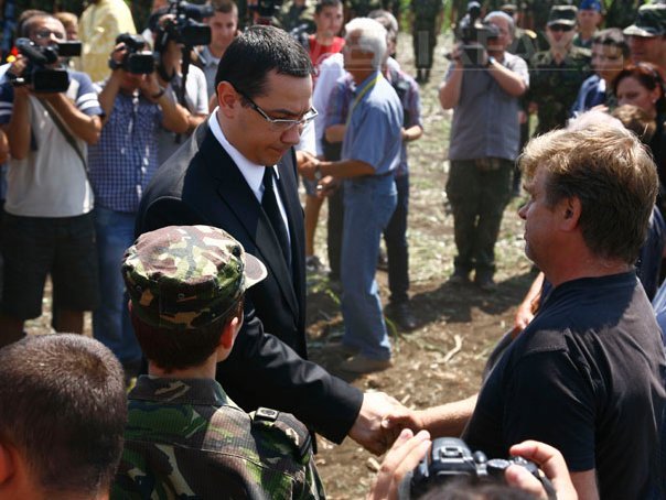 Imaginea articolului Ponta: Am ajuns să pierdem mai mulţi oameni acasă, unde e pace, decât în Afganistan