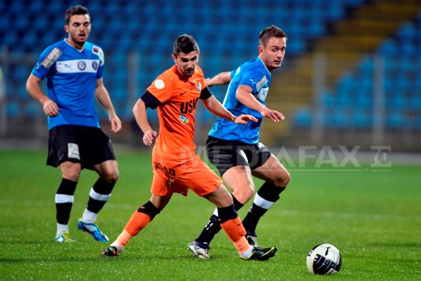 Imaginea articolului SURPRIZĂ în Liga I: Pandurii Târgu Jiu învinsă de Viitorul, scor 2-0, în etapa a XIII-a