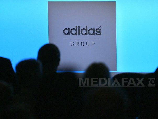 Imaginea articolului Adidas întrerupe contractul cu IAAF din cauza scandalurilor de dopaj şi corupţie