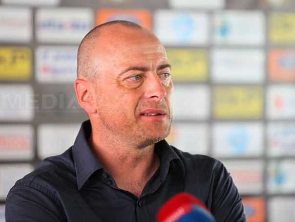 Imaginea articolului Leo Grozavu şi-a dat demisia de la FC Botoşani/ FRF solicită un punct de vedere oficial în cazul antrenorului Leo Grozavu