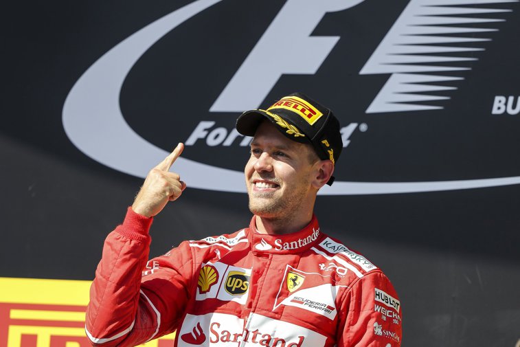 Imaginea articolului Sebastian Vettel şi-a prelungit contractul cu Scuderia Ferrari