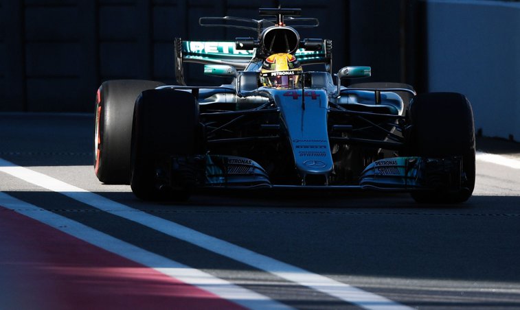 Imaginea articolului Lewis Hamilton a câştigat Marele Premiu al Japoniei
