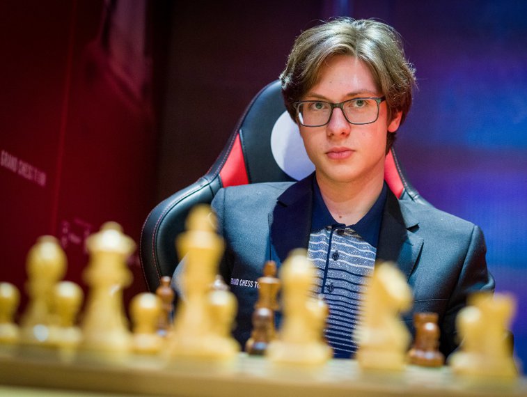 Imaginea articolului Marele maestru ucrainean Kirill Shevchenko a ales să joace şah sub steagul României