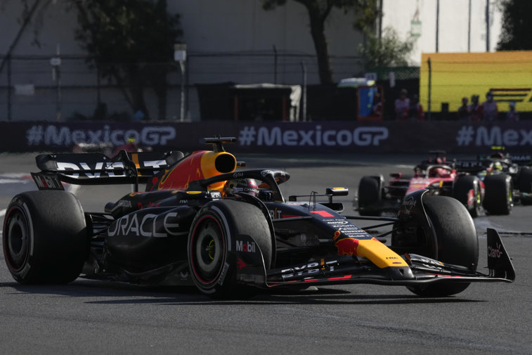 Imaginea articolului Verstappen pune la îndoială rostul unei curse de sprint la revenirea Marelui Premiu al Chinei