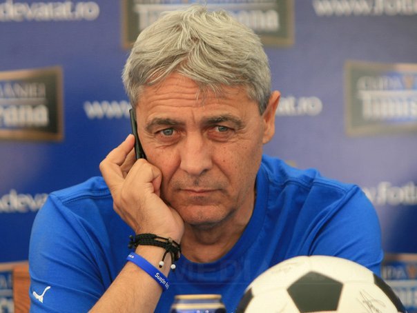 Imaginea articolului Cârţu a avut o ieşire nervoasă la adresa abitrilor după meciul CFR Cluj - Gloria Bistriţa, scor 0-1