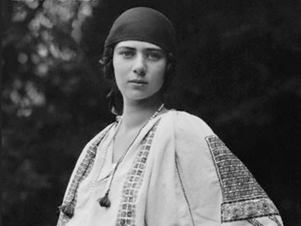Imaginea articolului Ia românească, de la costumul popular autohton la arta lui Henri Matisse, expusă la New York