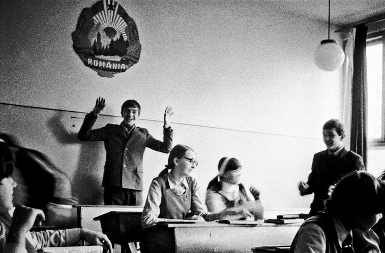 Imaginea articolului INTERVIU Andrei Bârsan: Epoca lui „Prinde-ţi-l, face poze! ” azi în epoca Selfie/ Imagini document din vremea comunismului - GALERIE FOTO