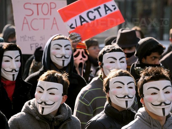 Imaginea articolului CONFERINŢA RoNewMedia - Sergiu Biriş despre ACTA: Avem nevoie de poliţie, nu de companii care se comportă precum poliţia