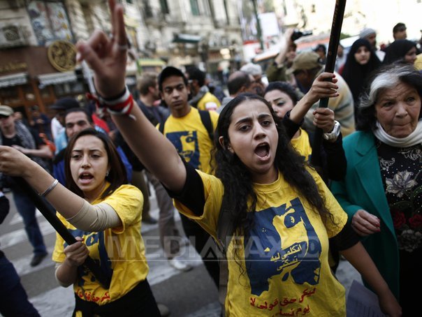 Imaginea articolului Iniţiativă pentru drepturile femeilor în Egipt. Activistă: "Însăşi Constituţia marginalizează femeile"