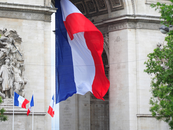 Imaginea articolului Franţa va "simplifica" eliberarea vizelor pentru specialiştii străini