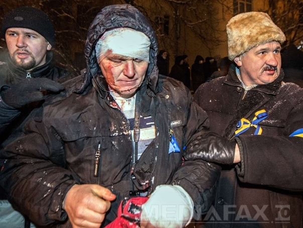 Imaginea articolului UE solicită autorităţilor ucrainene să împiedice recursul la violenţă în Piaţa Independenţei