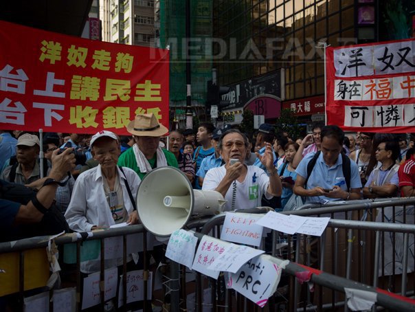 Imaginea articolului Manifestaţiile din Hong Kong scad în intensitate, după acceptarea dialogului cu Guvernul local