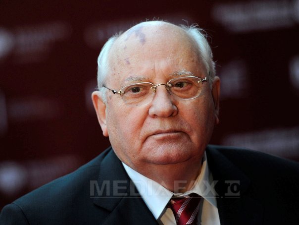 Imaginea articolului Gorbaciov vrea să apere poziţia lui Putin la întâlnirea cu Merkel de la Berlin