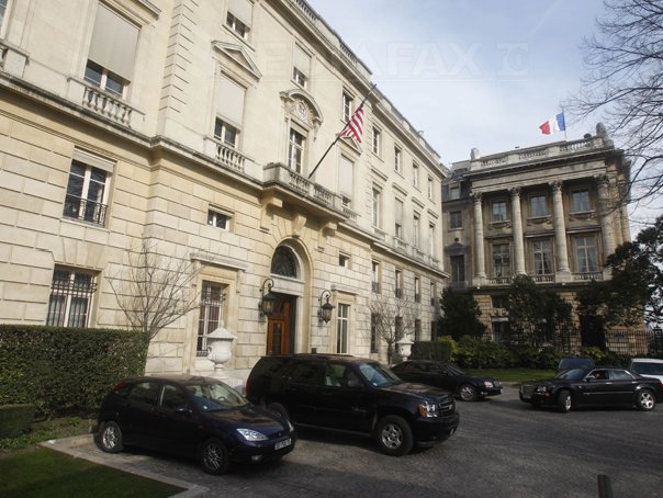 Imaginea articolului Ambasada SUA din Paris dispune de o staţie specială pentru spionarea telecomunicaţiilor