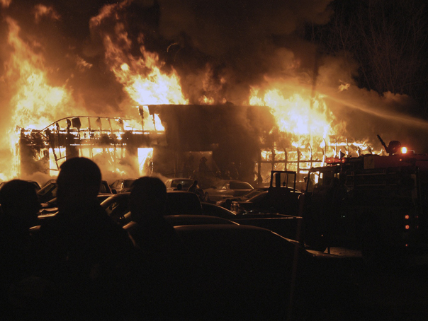 Imaginea articolului Incendiul care a făcut 100 de victime într-un club din Statele Unite, subiectul unui film documentar - FOTO, VIDEO