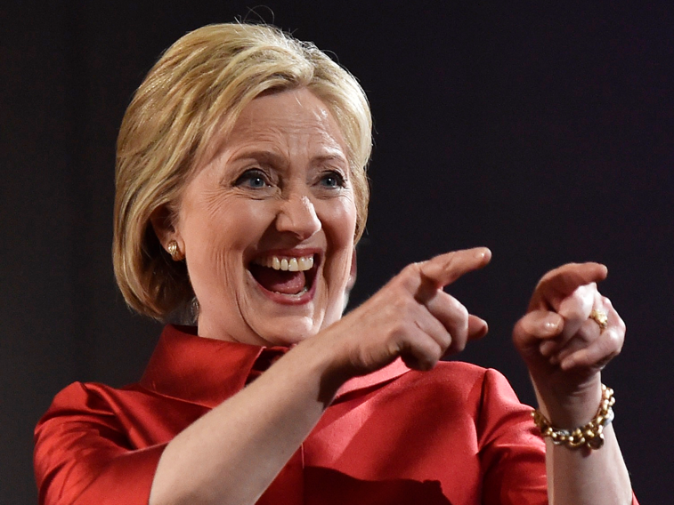Imaginea articolului FOTO Reacţia lui Hillary Clinton când a aflat că Mike Pence, vicepreşedintele american, a folosit un cont de email privat în activităţi oficiale