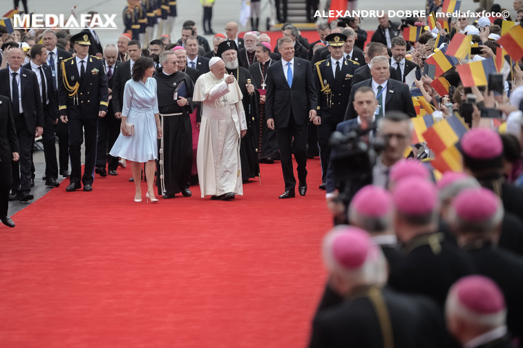 Imaginea articolului Papa Francisc în România | Cum titrează marile publicaţii internaţionale vizita Suveranului Pontif în ţara noastră