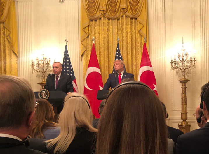 Imaginea articolului Întrevederea „minunată” Trump şi Erdogan nu a rezolvat nimic. Trump: „Am vorbit despre asta azi, vom mai vorbi şi pe viitor”