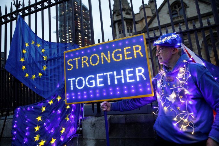 Imaginea articolului Astăzi este ultima zi a Marii Britanii în Uniunea Europeană / Avertismentul preşedintelui Consiliului European 