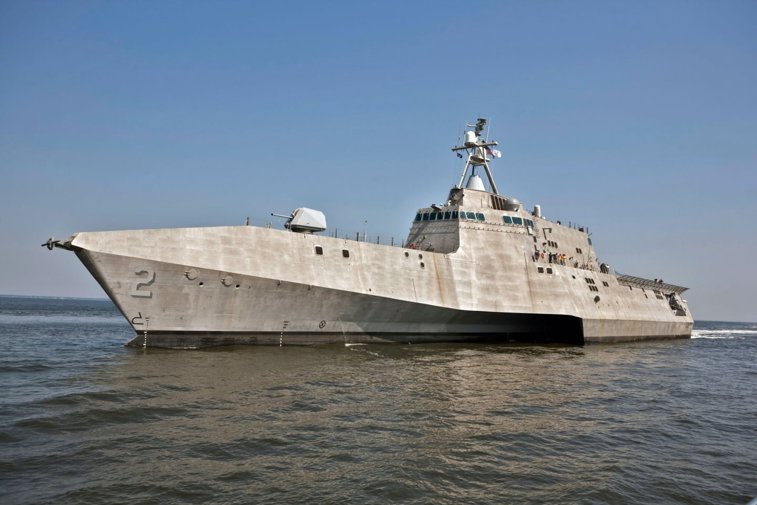 Imaginea articolului Fără precedent: SUA vrea să retragă din serviciu patru nave militare care au costat miliarde şi au fost introduse în serviciu în urmă cu doar câţiva ani