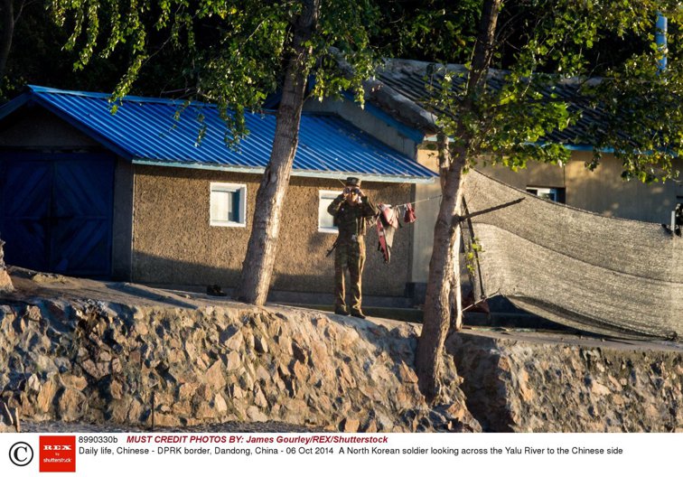 Imaginea articolului Schimb de focuri de armă la graniţa dintre Coreea de Nord şi Coreea de Sud, la o zi după reapariţia lui Kim Jong-un 