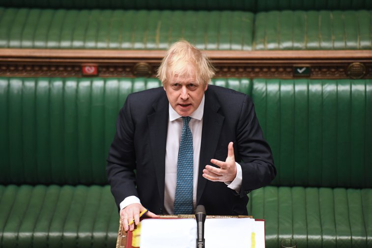 Imaginea articolului Boris Johnson a anunţat relaxarea treptată a restricţiilor începând cu 1 iunie
