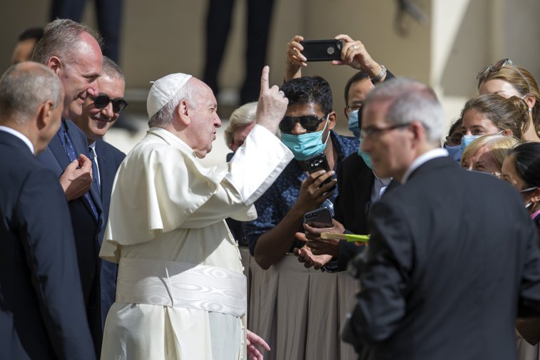 Imaginea articolului Papa Francisc a reluat întâlnirile cu credincioşii după 6 luni de pauză