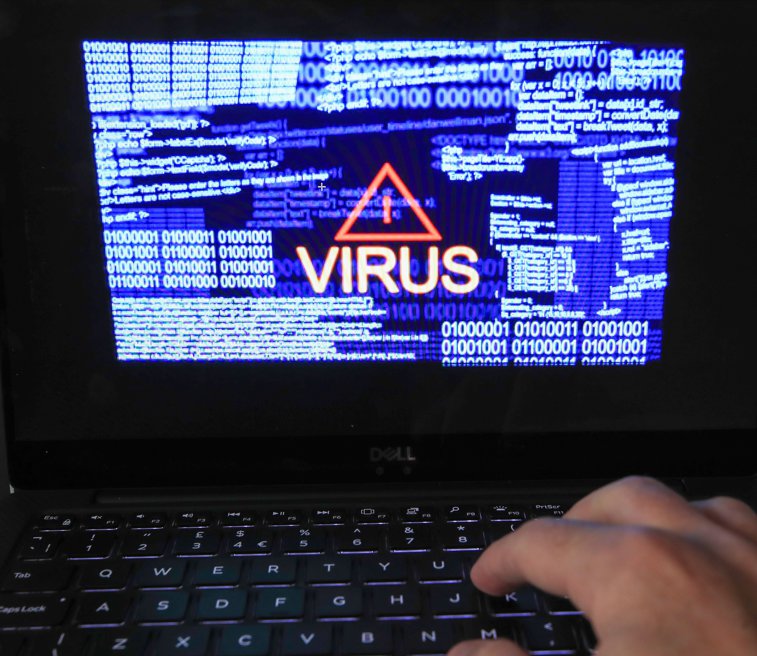 Imaginea articolului Ofiţeri ruşi, acuzaţi de atacuri cibernetice care au produs daune de 10 miliarde de dolari