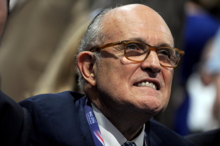 Imaginea articolului Avocatul lui Trump, Rudy Giuliani, a fost internat în spital cu Covid-19

