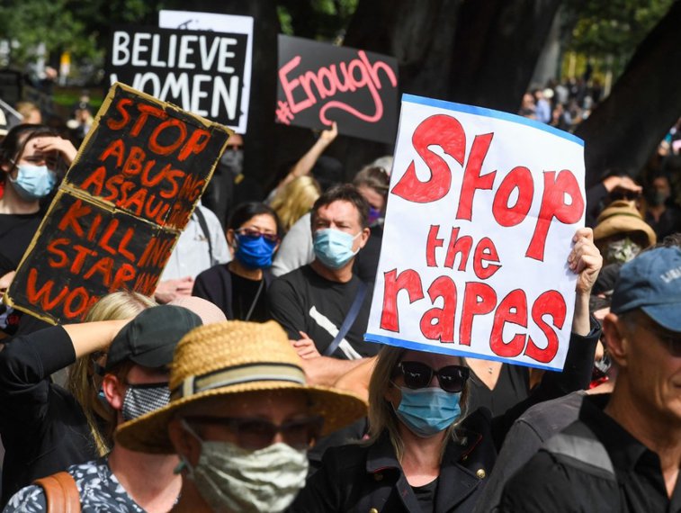 Imaginea articolului VIDEO Proteste în Australia. Femeile mărşăluiesc împotriva abuzurilor sexuale