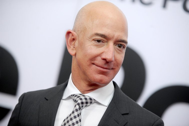 Imaginea articolului Jeff Bezos a anunţat că va zbura pentru prima dată în spaţiu. Când este programată călătoria
