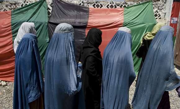 Imaginea articolului Femeile afgane nu au voie să apară în dramele televizate. Noile reguli impuse de talibani
