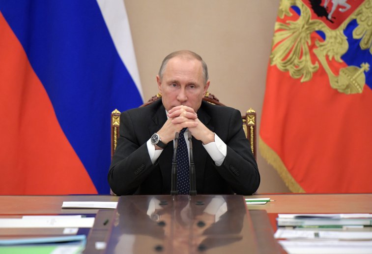 Imaginea articolului Putin a semnat ordinul de recunoaştere a independeţei regiunilor Doneţk şi Lugansk