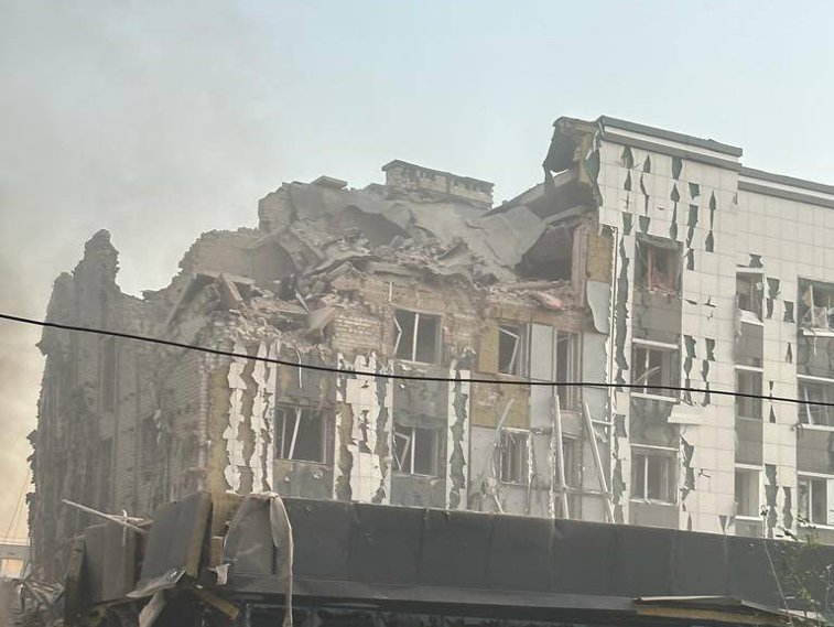 Imaginea articolului Imobil rezidenţial din estul Ucrainei, atacat de armata rusă