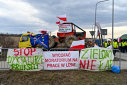 Imaginea articolului Fermierii polonezi suspendă blocarea frontierei cu Ucraina