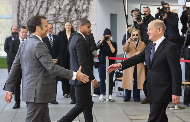 Imaginea articolului Scholz şi Macron se întâlnesc la Paris înainte de vizita lui Xi Jinping în Europa