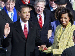 Obama ar trebui să rostească din nou jurământul, potrivit unor experţi (Imagine: Mediafax Foto/AFP)