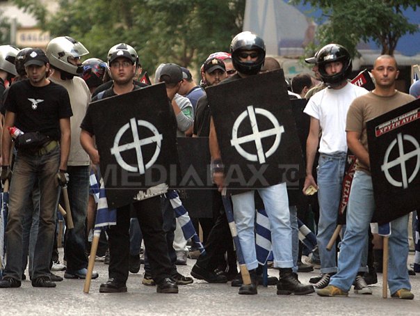 Imaginea articolului Extremiştii de dreapta din Grecia ameninţă scoaterea imigranţilor din spitale şi grădiniţe