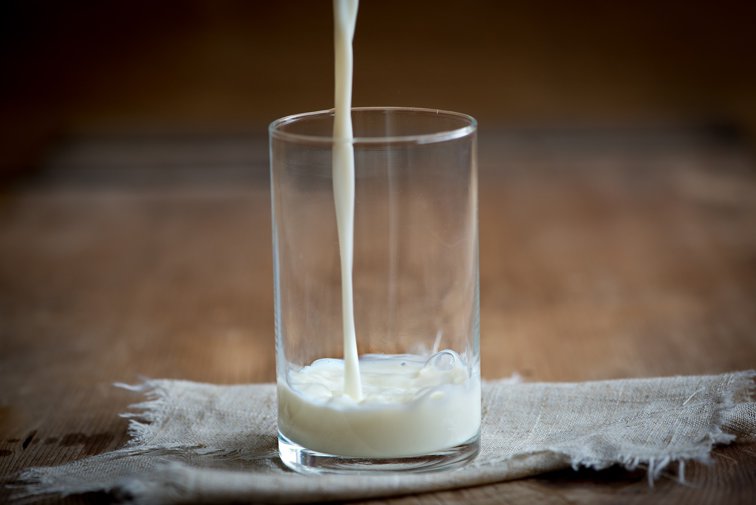 Imaginea articolului Consumul de lapte, important pentru copii, dar cu efecte nocive asupra adulţilor. Ce boli poate provoca