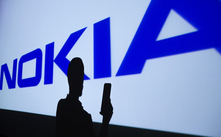 Imaginea articolului Nokia a lansat un sistem ingenios prin care verifică temperatura angajaţilor şi dacă aceştia poartă mască