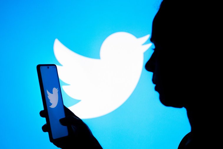 Imaginea articolului Un nou proiect de lege va obliga Twitter, TikTok şi alte platforme de socializare să crească transparenţa prin partajarea datelor interne