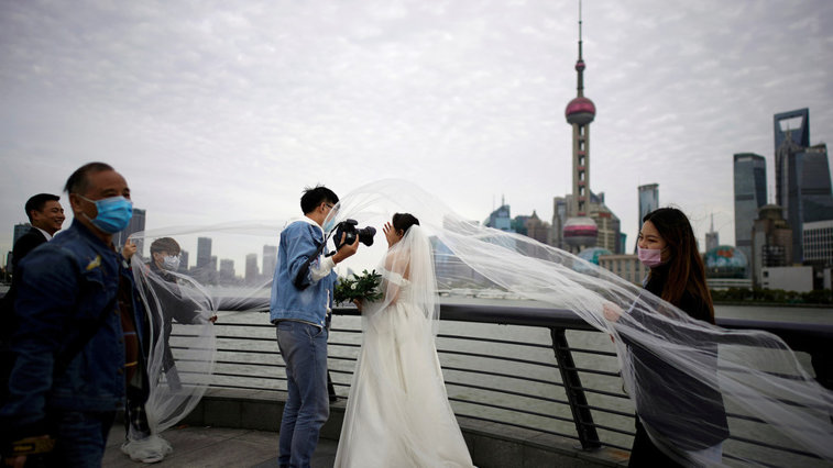 Imaginea articolului Chinezii din Wuhan au blocat sistemul local pentru înregistrări nunţi, după ieşirea din carantină