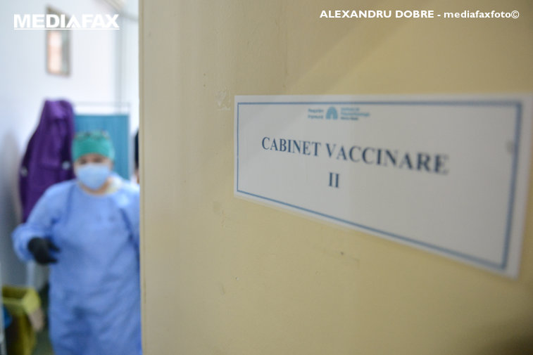 Imaginea articolului Vaccinare anti-COVID-19 în România. Peste 54.000 de persoane, vaccinate în ultimele 24 de ore. Reacţii adverse raportate