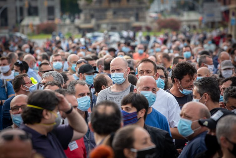 Imaginea articolului COVID: Numărul de infectări COVID s-a triplat în Italia de luni până marţi