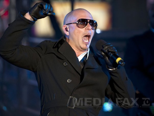 Imaginea articolului Pitbull şi-a îndeplinit visul de a concerta la Casa Albă, unde a cântat de Ziua Independenţei