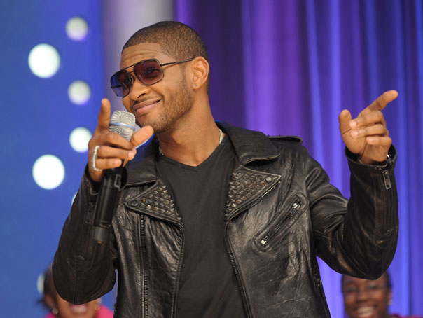 Imaginea articolului Surpriză pentru Usher din partea Casei Albe: Cum a fost întâmpinat cântăreţul de soţii Obama - VIDEO