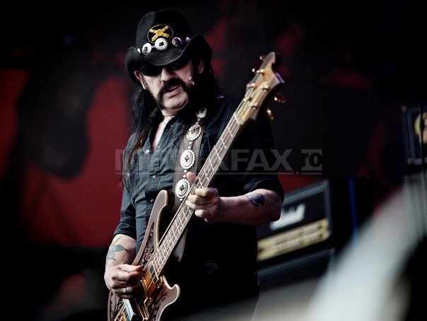 Imaginea articolului Ceremonia funerară a rockerului Lemmy, solistul trupei Motörhead, transmisă live pe YouTube