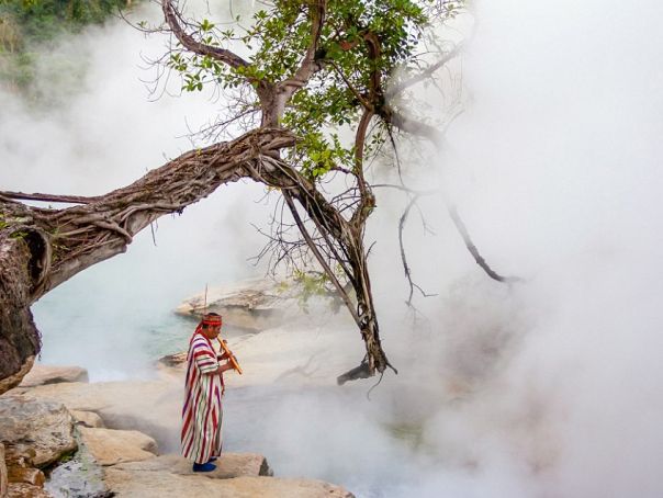 Imaginea articolului Râul misterios care fierbe exact ca în legendele amazoniene - FOTO, VIDEO