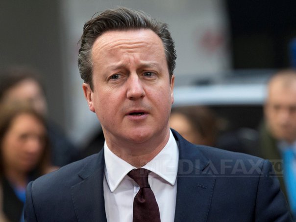 Imaginea articolului David Cameron, surprins în timp ce fredona un cântec, după anunţul că va părăsi Downing Street 10 - VIDEO 